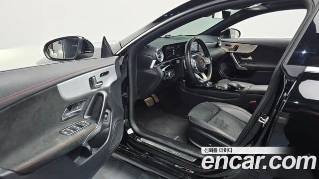 Mercedes-Benz CLA-Class 2022 — Şəkil 10/20