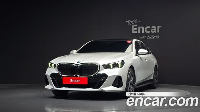 BMW 5 Series 2025 — ფოტო 3/20