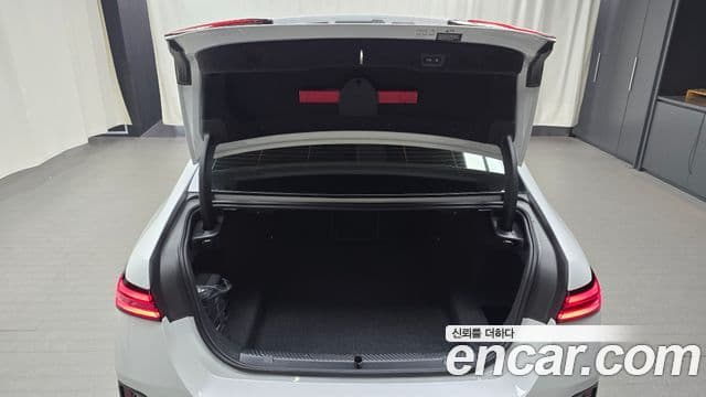 BMW 5 Series 2025 — ფოტო 20/20