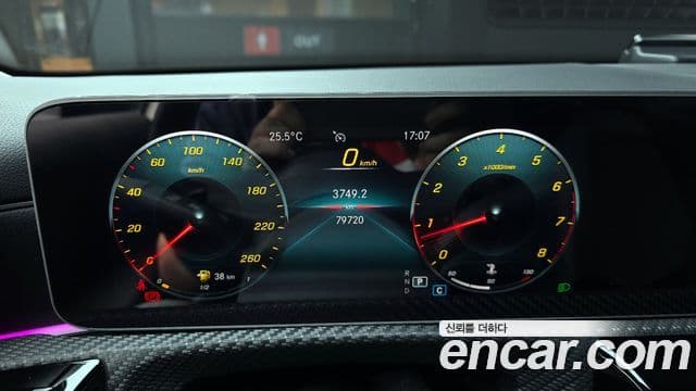 Mercedes-Benz A-Class 2020 — ფოტო 8/20