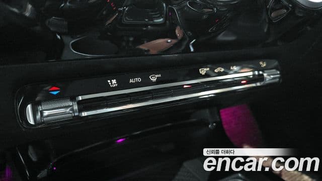 Mercedes-Benz A-Class 2020 — ფოტო 17/20