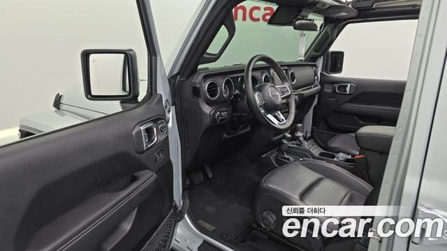 Jeep Wrangler 2022 — Фото 8/20