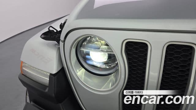 Jeep Wrangler 2022 — Photo 13/35