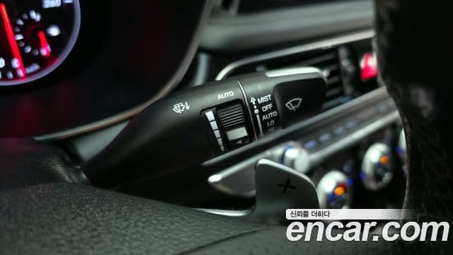 Genesis G70 2020 — Şəkil 18/20