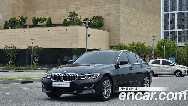 BMW 3 Series 2021 — ფოტო 9/20