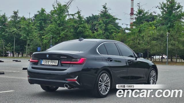 BMW 3 Series 2021 — ფოტო 1/20