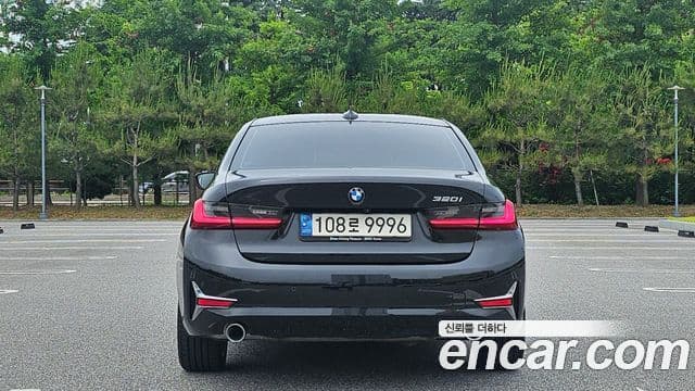 BMW 3 Series 2021 — ფოტო 3/20