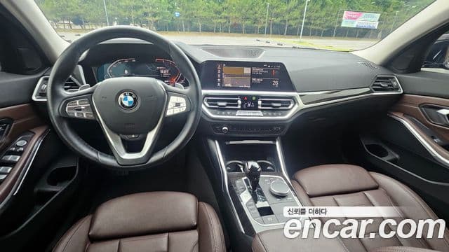 BMW 3 Series 2021 — ფოტო 10/20