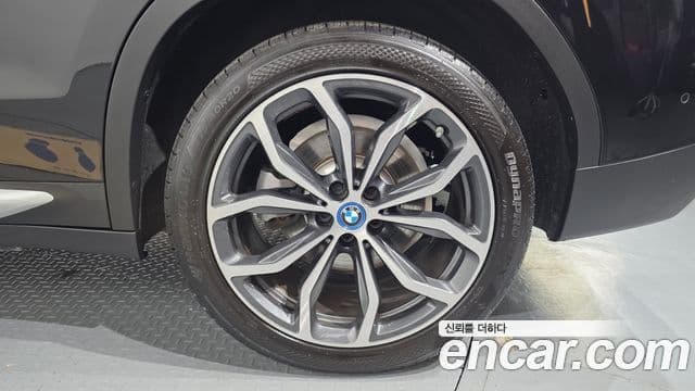 BMW X3 2021 — Photo 13/34