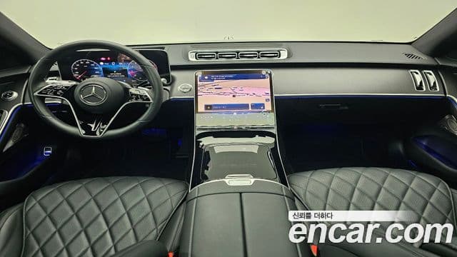 Mercedes-Benz S-Class 2025 — Photo 12/20