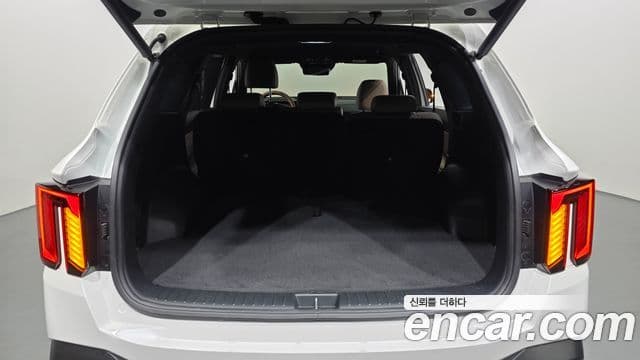 Kia Sorento 2024 — Şəkil 18/20