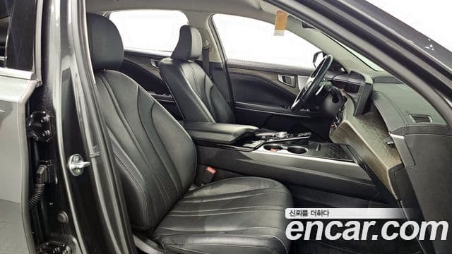 Kia K8 2021 — Photo 10/31
