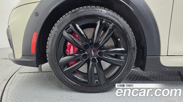 Mini Cooper S Convertible 2021 — ფოტო 5/20