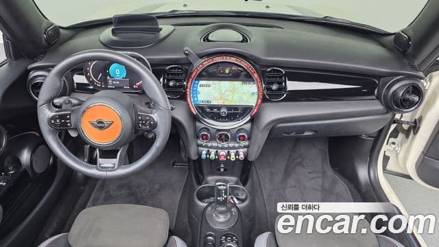 Mini Cooper S Convertible 2021 — ფოტო 10/20