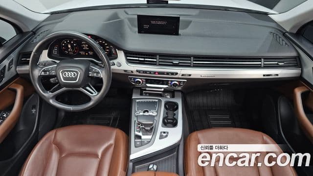 Audi Q7 2019 — ფოტო 7/20