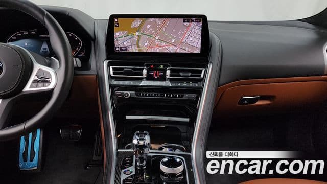 BMW 8 Series 2024 — Şəkil 14/20