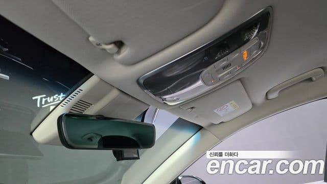 Genesis Electrified G80 2021 — Şəkil 18/20