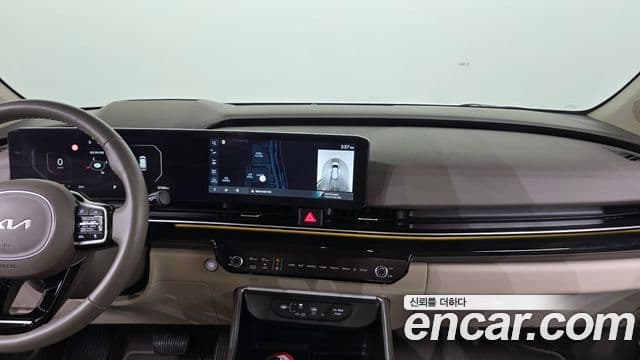 Kia Carnival 2024 — Фото 13/20