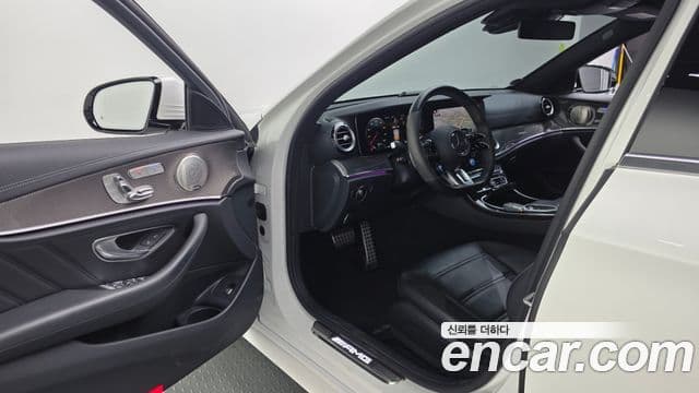 Mercedes-Benz E-Class 2022 — Фото 10/20