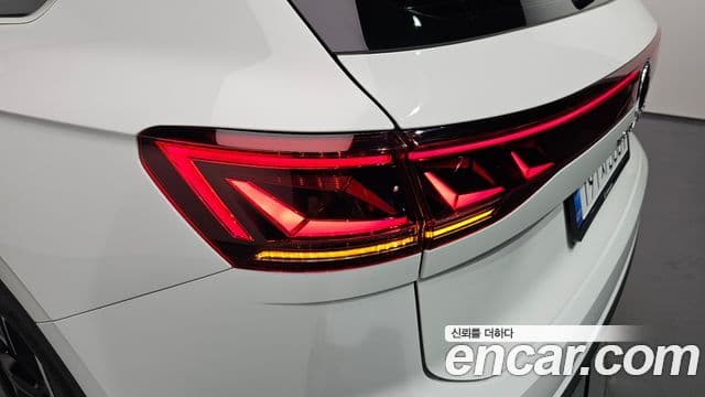 Volkswagen Touareg 2025 — Photo 16/33