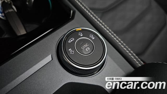 Volkswagen Touareg 2025 — Photo 17/33