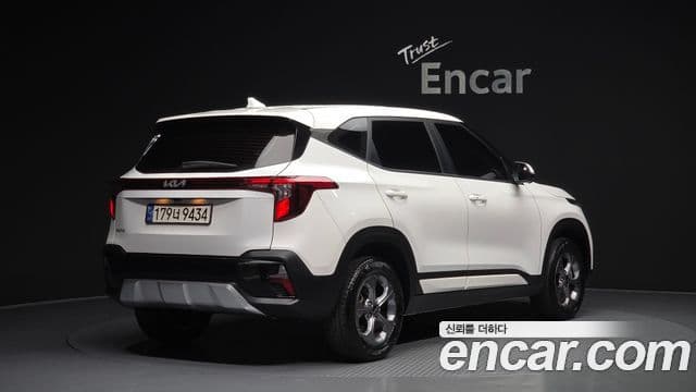 Kia Seltos 2023 — Şəkil 2/20