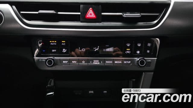 Kia Seltos 2023 — Şəkil 17/20