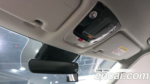 Kia Seltos 2023 — Şəkil 19/20