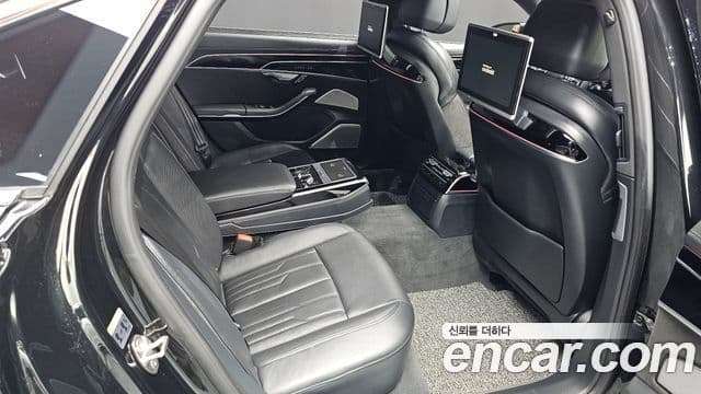 Audi A8 2020 — ფოტო 10/20