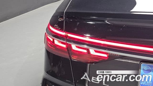 Audi A8 2020 — Şəkil 30/40