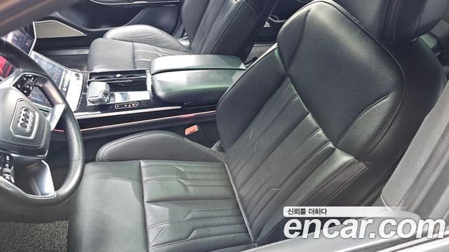 Audi A8 2020 — Şəkil 31/40