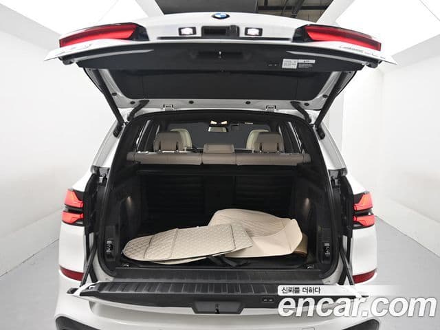 BMW X5 2025 — ფოტო 8/20