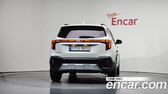 Kia Seltos 2022 — Şəkil 4/20