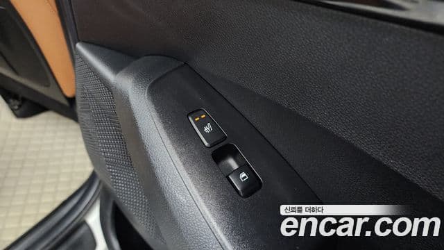 Kia Seltos 2022 — Şəkil 19/20