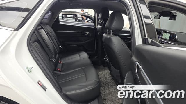 Hyundai Sonata 2021 — ფოტო 12/20