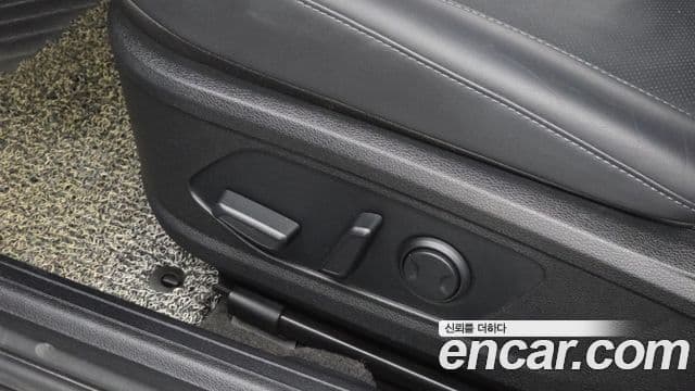 Hyundai Sonata 2021 — ფოტო 18/20