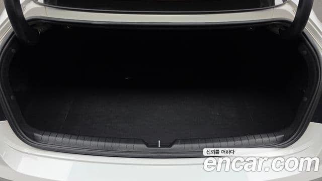 Hyundai Sonata 2021 — ფოტო 20/20