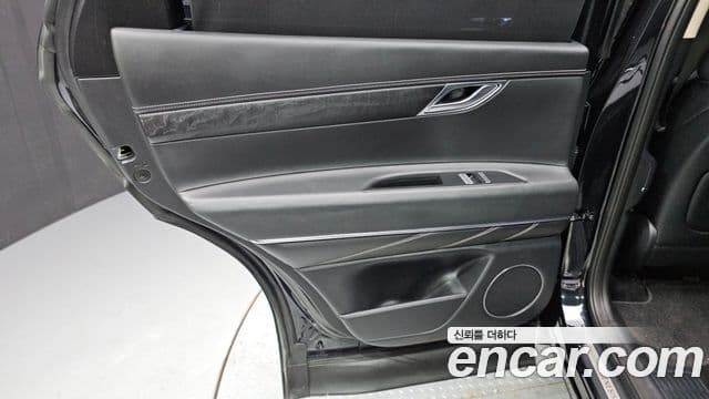 Genesis GV80 2020 — Photo 21/30