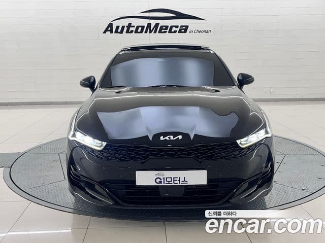 Kia K5 2022 — Şəkil 10/20