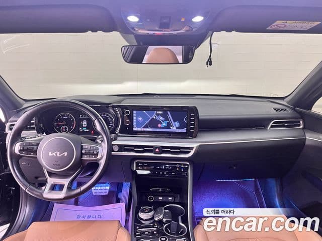 Kia K5 2022 — Şəkil 16/20
