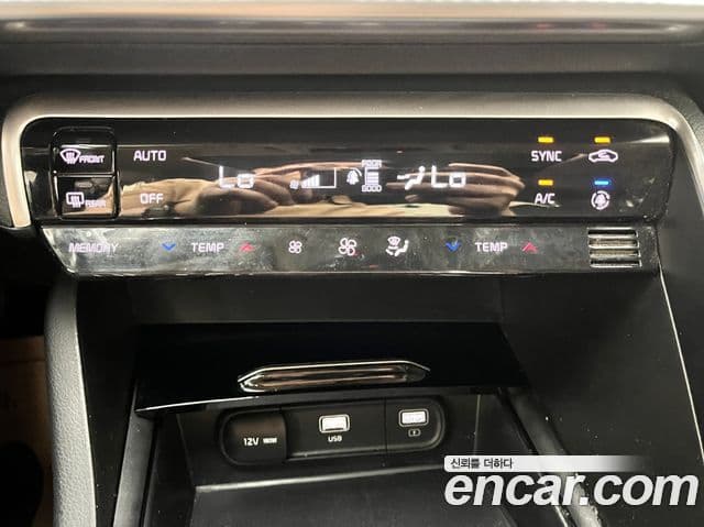 Kia K5 2022 — Şəkil 8/20