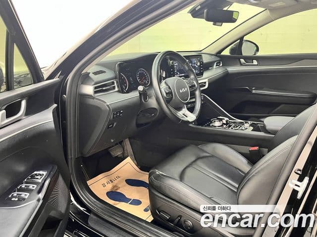 Kia K5 2022 — Şəkil 12/20