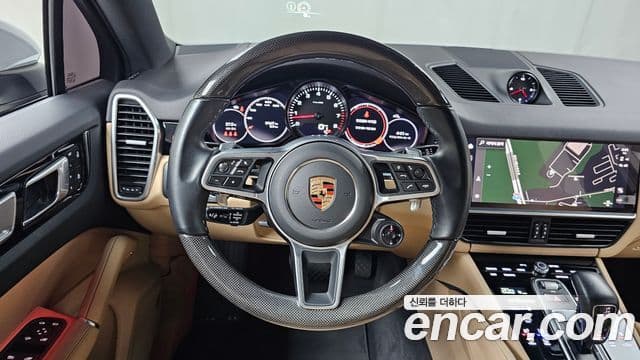 Porsche Cayenne 2022 — Photo 4/20