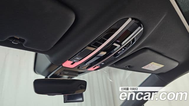 Porsche Cayenne 2022 — Photo 10/20