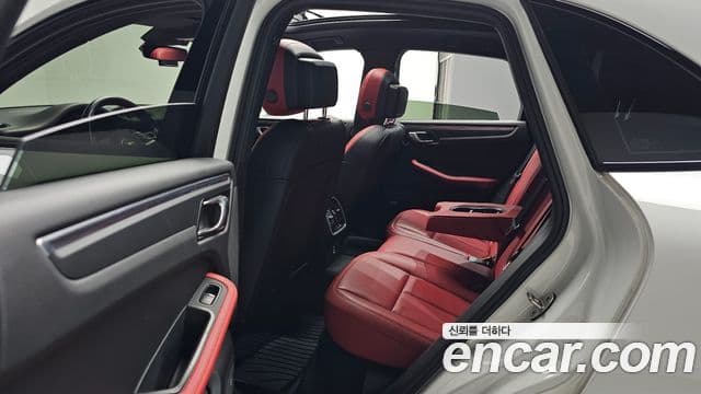 Porsche Macan 2021 — Şəkil 12/20