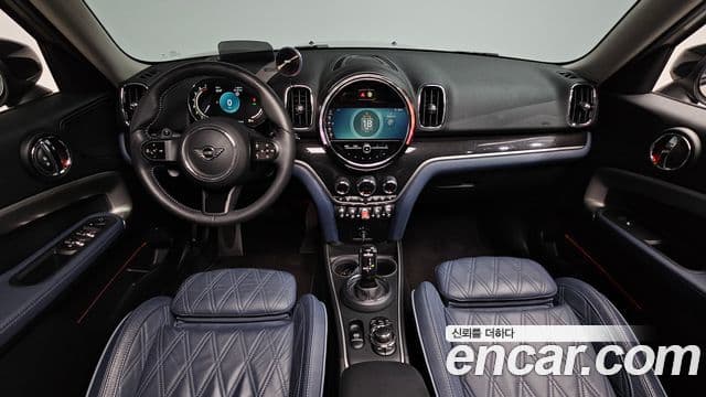 Mini Cooper S Countryman 2023 — Фото 7/20