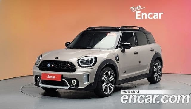 Mini Cooper S Countryman 2023 — Фото 1/20