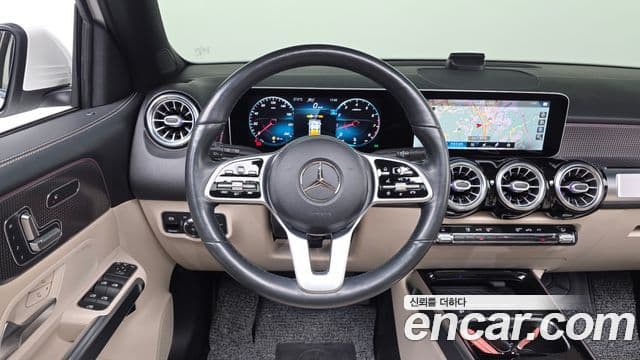 Mercedes-Benz GLB-Class 2020 — ფოტო 12/20