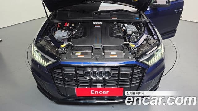 Audi Q7 2023 — Şəkil 6/20
