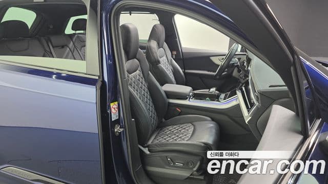 Audi Q7 2023 — Şəkil 12/20